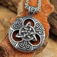 Halskette aus Edelstahl mit einem keltischen Knotent Anhänger - 60 cm