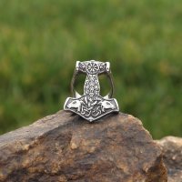 Thors Hammer Ring mit Wikinger verzirungen aus Edelstahl