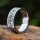Keltische Knoten Ring verziert mit Runen aus Edelstahl
