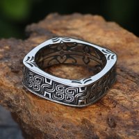 Ring mit Wikinger verzierungen "GÖRAN" aus Edelstahl