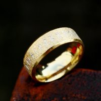 Futhark Runen Ring aus Edelstahl - Farbe Gold - 8 mm
