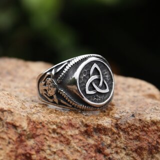 Triquetra – Der Knoten des Lebens (Edelstahlring)