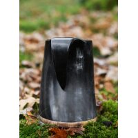 Hornbecher mit Holzboden und Odin-Motiv
