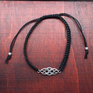 Armband aus Stoff - Größenverstellbar - mit 925er Silberanhänger Keltischer Knoten