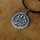B&auml;renkralle Amulett verziert mit keltischen Knoten aus 925 Sterling Silber