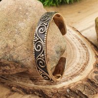 Medieval bracelet &quot;BARBARA&quot; with spiral pattern made of bronze