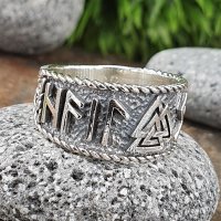 Odin Ring verziert mit einem Wotansknoten und Runen aus 925 Sterling Silber