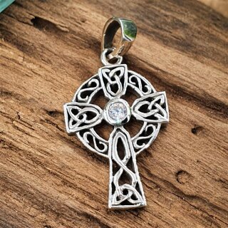 Keltenkreuz Anhänger - mit weißem Stein aus 925 Sterling Silber