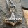 Edelstahl Halskette Thors Hammer verziert mit der Midgardschlange und Triquetra - Silber Gold - 60 cm